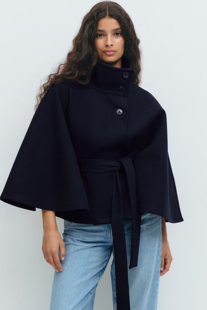 Echoarchiv | Elegante Damenjacke mit Gürtel