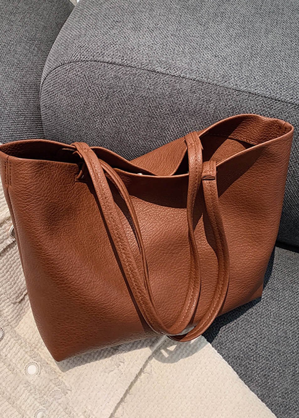 Echoarchiv | Geräumige Damen Schultertasche Aus Weichem Leder
