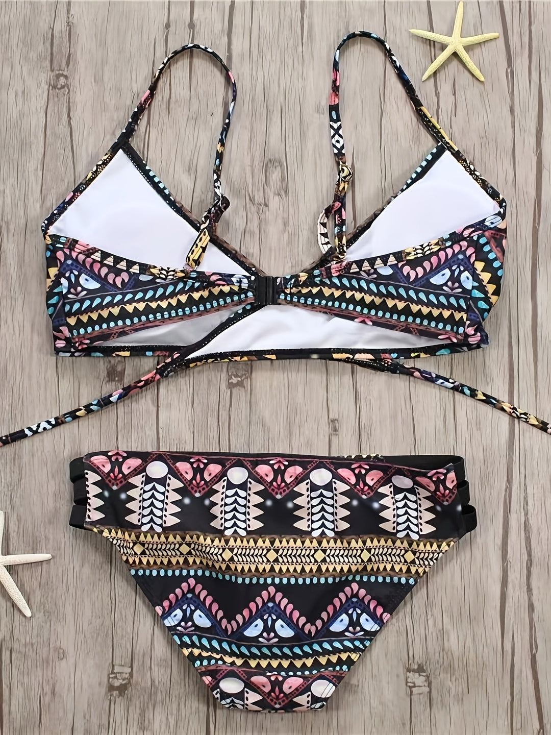 Echoarchiv | Boho Bikini Set Zwei Teile mit Hoher Taille und Tribal-Muster, Ohne Träger