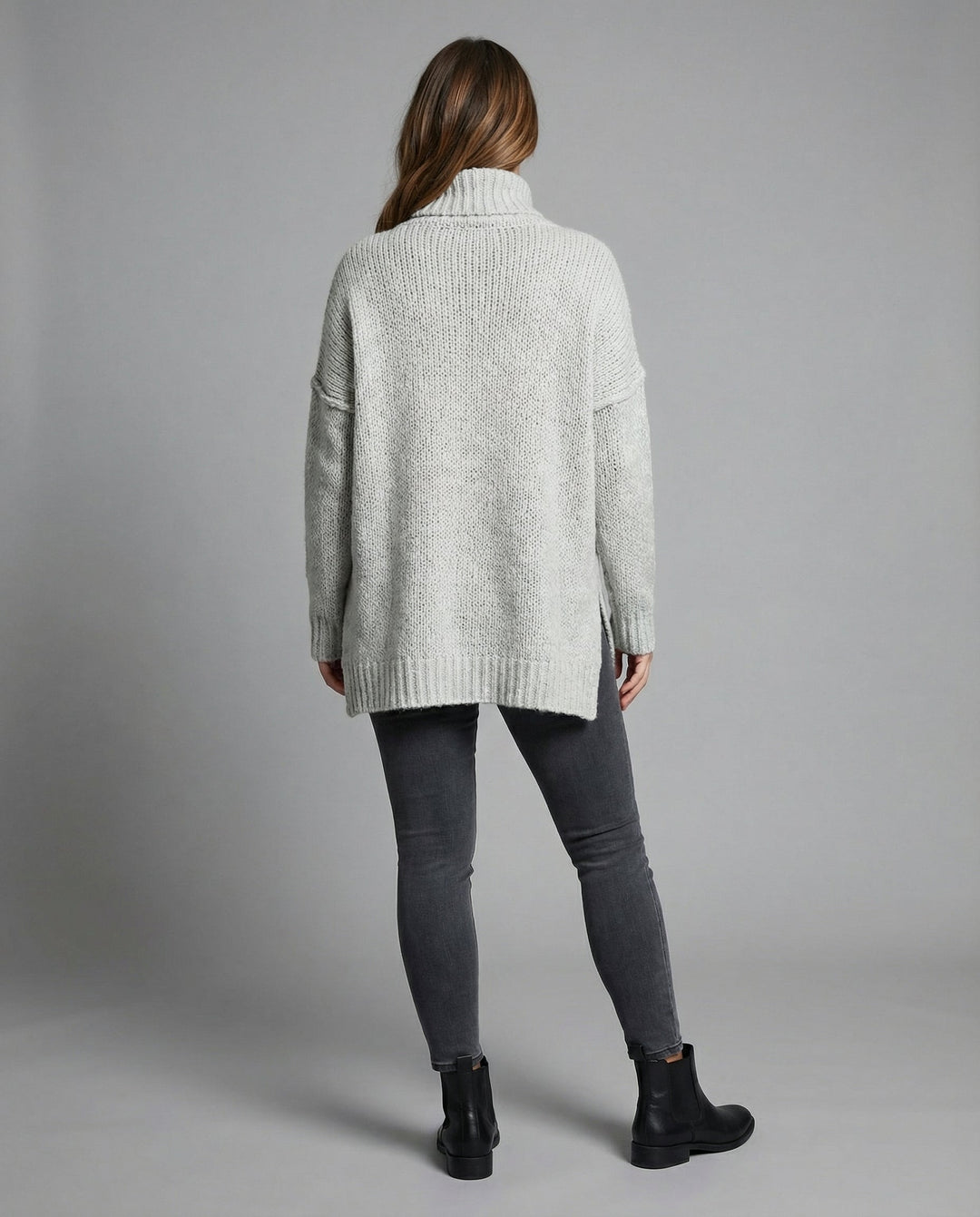 Langer Kuscheliger Strickpullover | Echoarchiv
