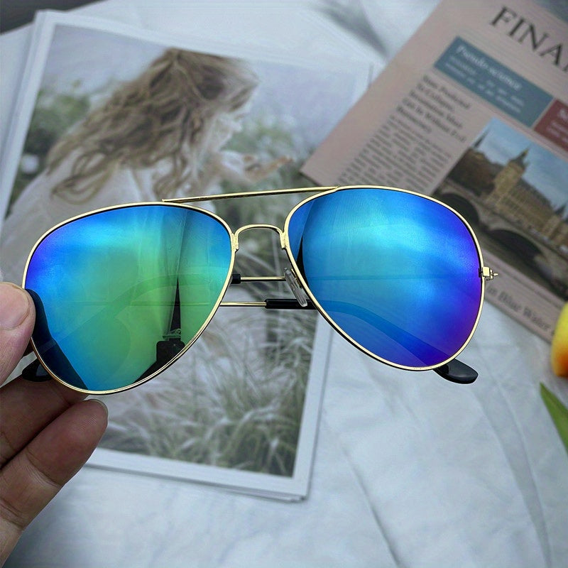 Echoarchiv | Klassische Aviator-Sonnenbrille mit Goldenem Rahmen für Damen