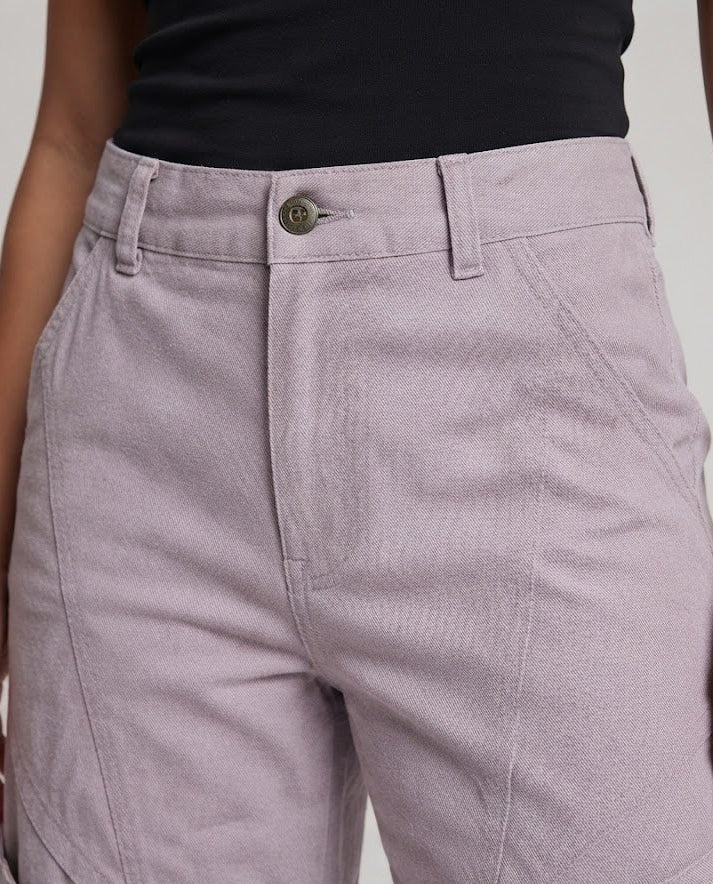 Damen Weit geschnittene utilitaristische Hose mit Ziernahtpaneelen und Cargo-Taschen Echo Archiv