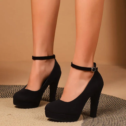 Echoarchiv | Elegante und Verführerische Hochhackige Schuhe