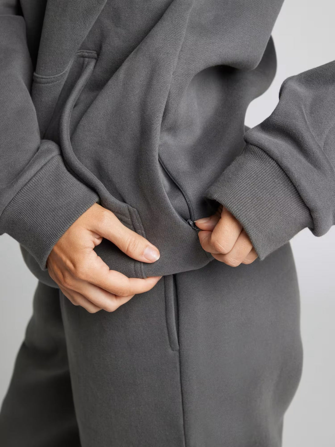 H&H Airplane Mode Travel Hoodie – Auréline