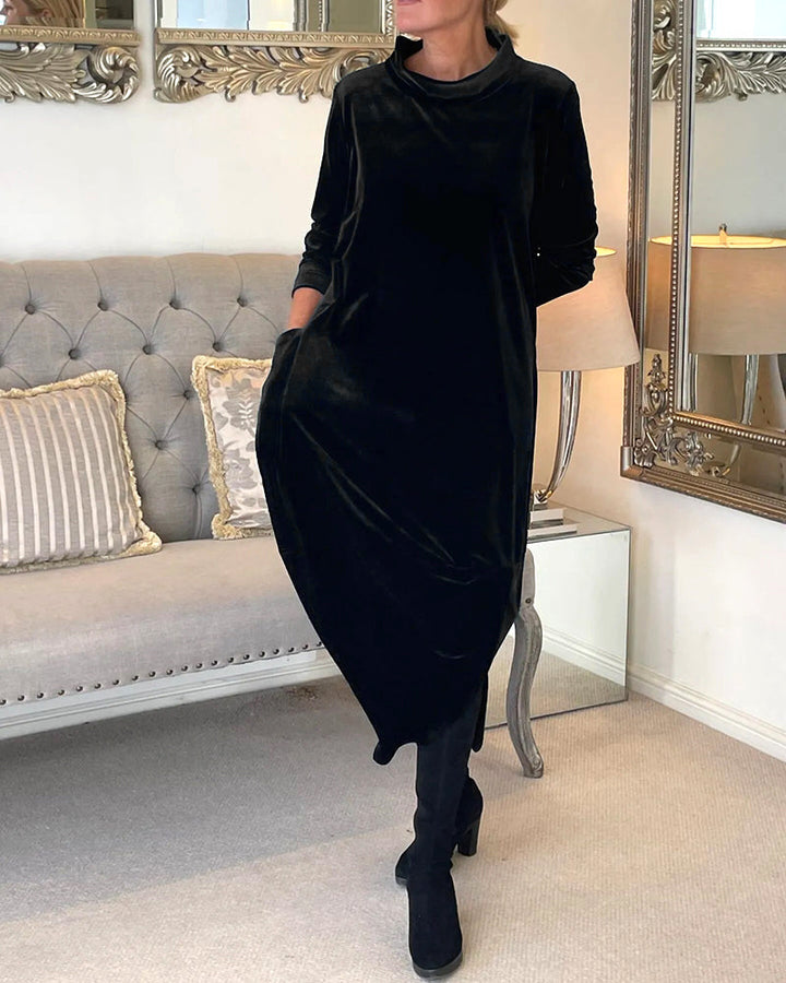 Echoarchiv | Elegantes Samtkleid mit Bauchabdeckung