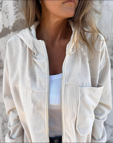 Echoarchiv | Lässige Cord-Jacke mit Kapuze für Frauen