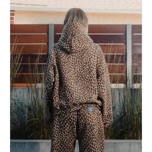 Echoarchiv | Trendy Leoparden Trainingsanzug