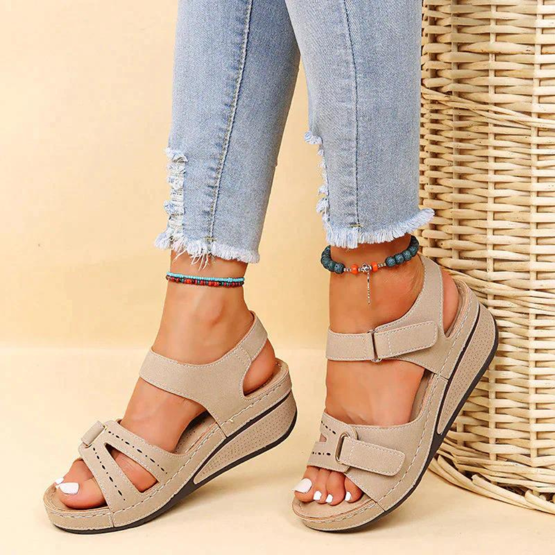 Echoarchiv | Orthopädische Sandalen | Bequeme und stützende Damensandalen