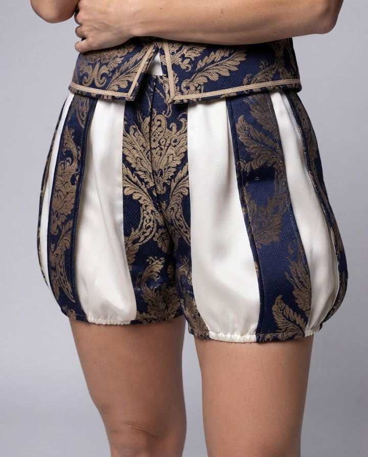 Damen Pompöse Shorts mit elegantem Muster und elastischem Bund Echo Archiv