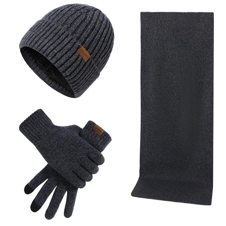 Echoarchiv - Lässiges Winterset mit Mütze, Schal und Handschuhen für Männer