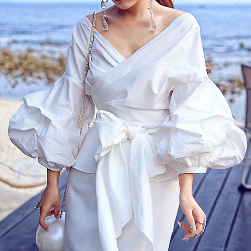 Damen Wickelbluse mit voluminösen Ärmeln Echo Archiv