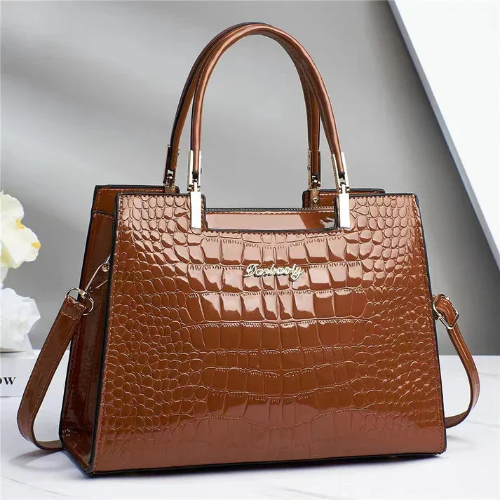 Echoarchiv | Frauen glänzende handtasche