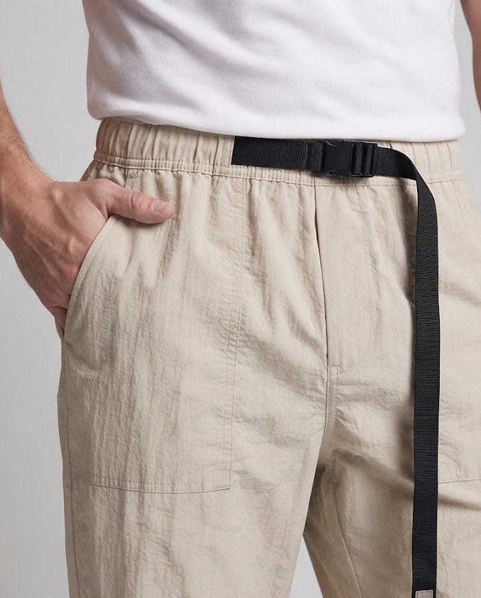 Herren Leichte technische Cargo-Hose mit elastischem Bund und Gurtverschluss Echoarchiv