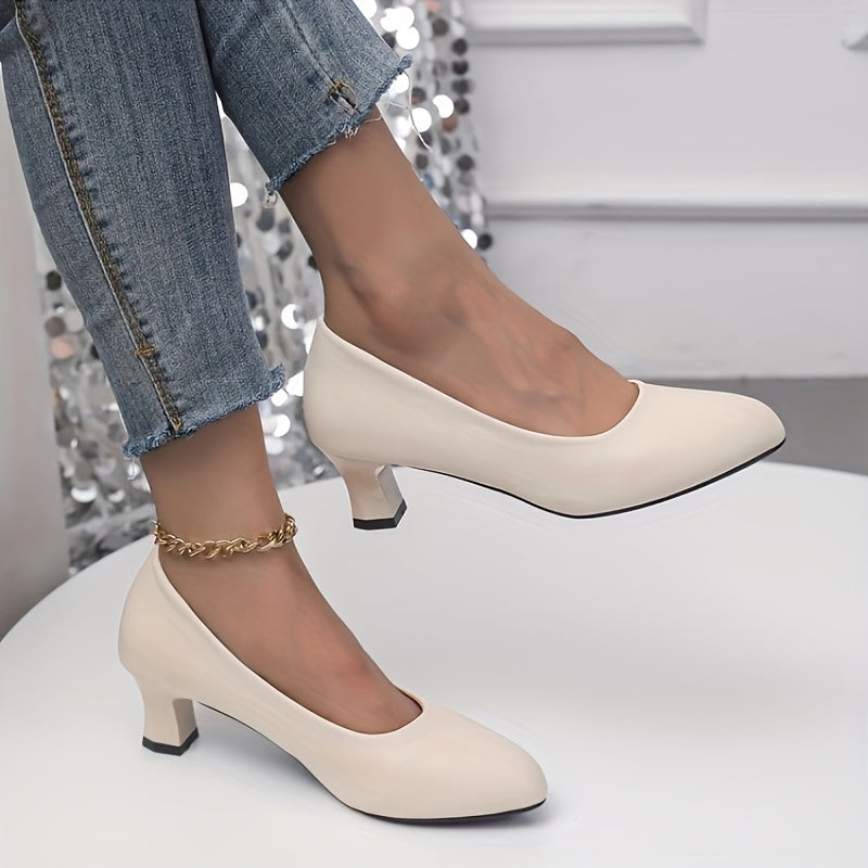 Echoarchiv | Stilvolle Damen Pumps mit Spitzem Zeh und Blockabsatz