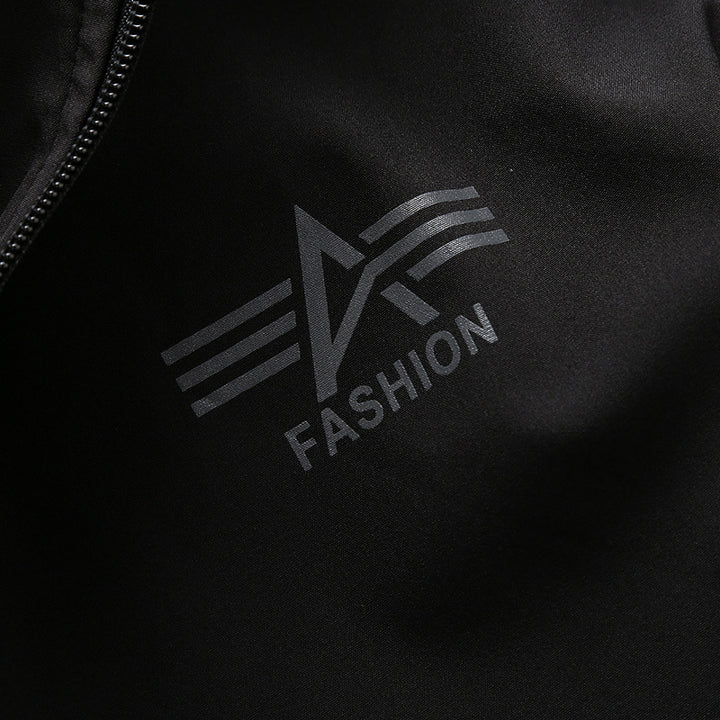 Herren funktionale Sportjacke mit verstellbarer Kapuze und atmungsaktiven Einsätzen Echoarchiv