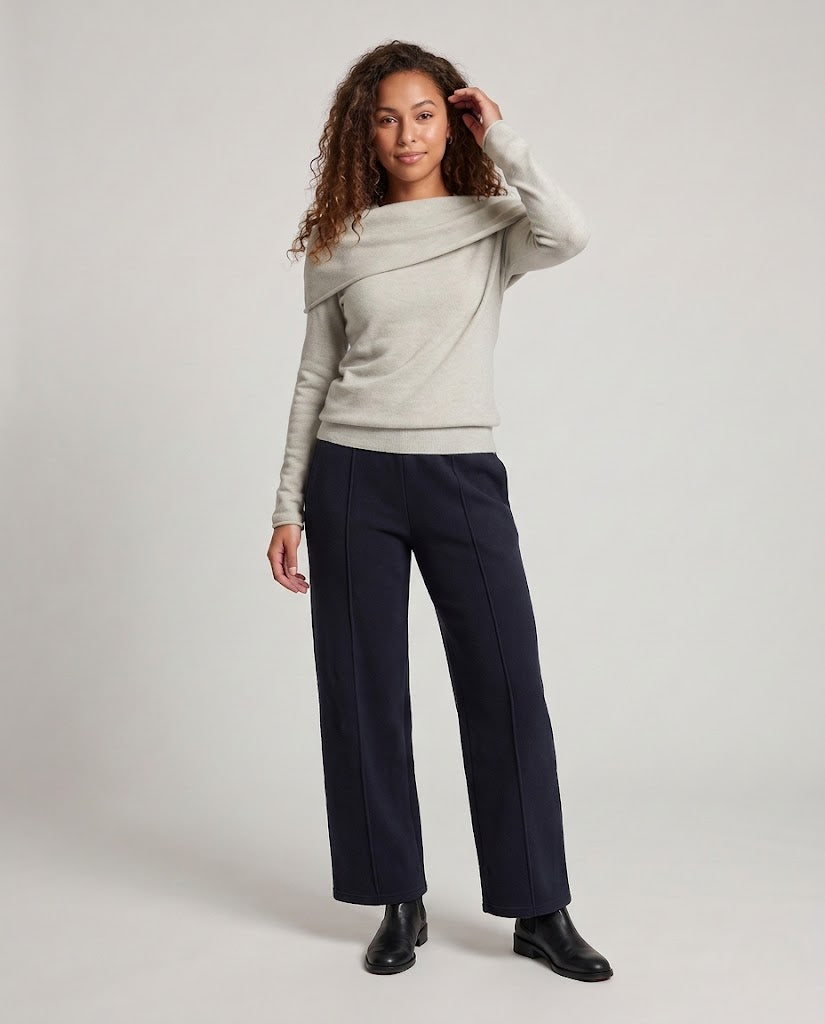 Damen Feinstrick-Pullover mit überschnittener Carmen-Kragenpartie und taillierter Passform Echo Archiv