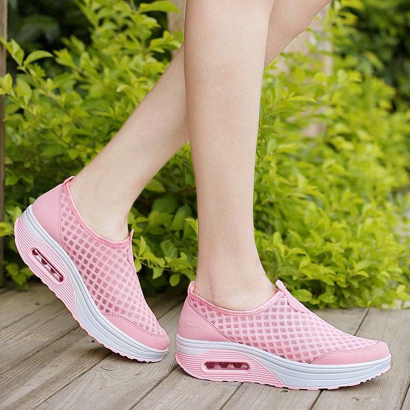 Damen nan komfortabler Schlupf-Keil-Sneaker mit luftgefedertem Plateau und atmungsaktivem Wabenmesh Echo Archiv