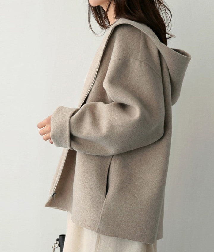 Moderne Damenjacke mit Kapuze für Stil und Komfort – Célinea
