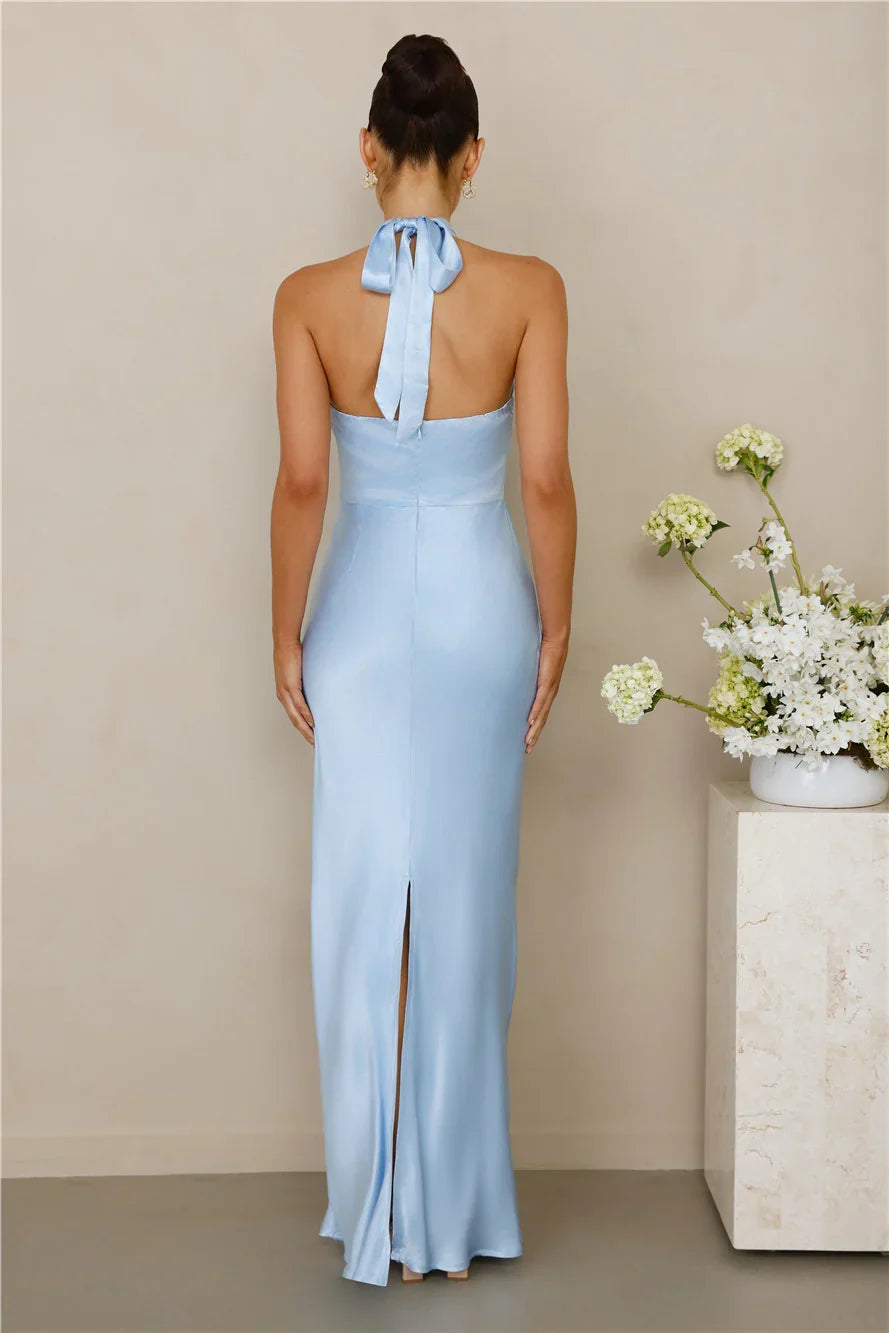 Damen Elegantes Maxikleid mit hochgeschlossenem Design und schimmerndem Satin-Finish Echoarchiv