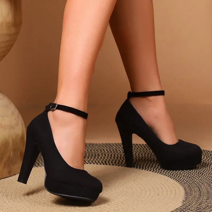 Echoarchiv | Elegante und Verführerische Hochhackige Schuhe
