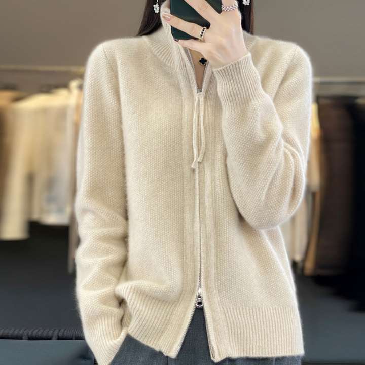 Echoarchiv | Strickjacke mit elegantem Design und Reißverschluss