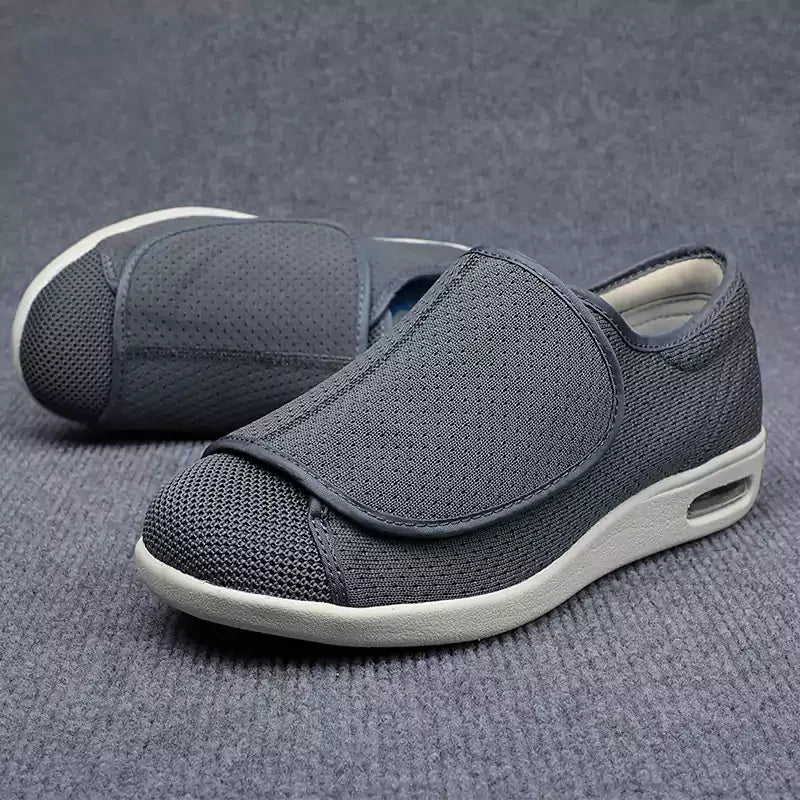 Echoarchiv | Orthopädische Klettverschluss-Schuhe