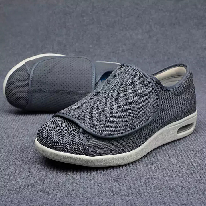 Echoarchiv | Orthopädische Klettverschluss-Schuhe
