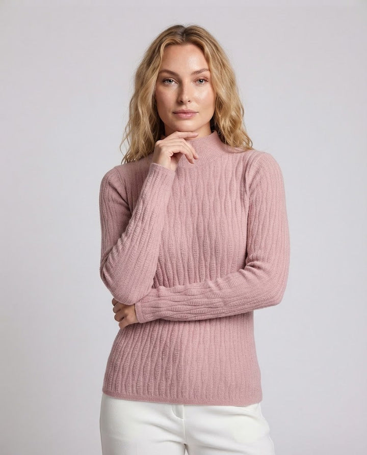Damen Feinstrick-Mockneck-Pullover mit feiner Struktur und körperumspielender Silhouette Echoarchiv