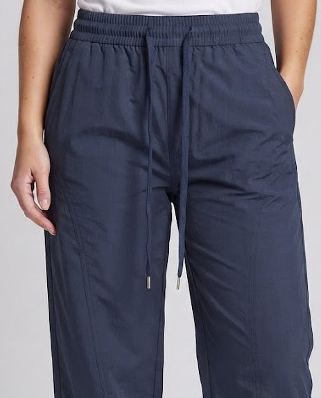 Damen Bequeme und stylische Freizeit-Hose Echo Archiv