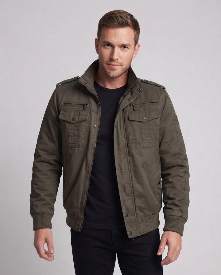 Herren Kurzpilotjacke aus Canvas mit verborgener thermischer Fütterung und Schulterepauletten Echoarchiv