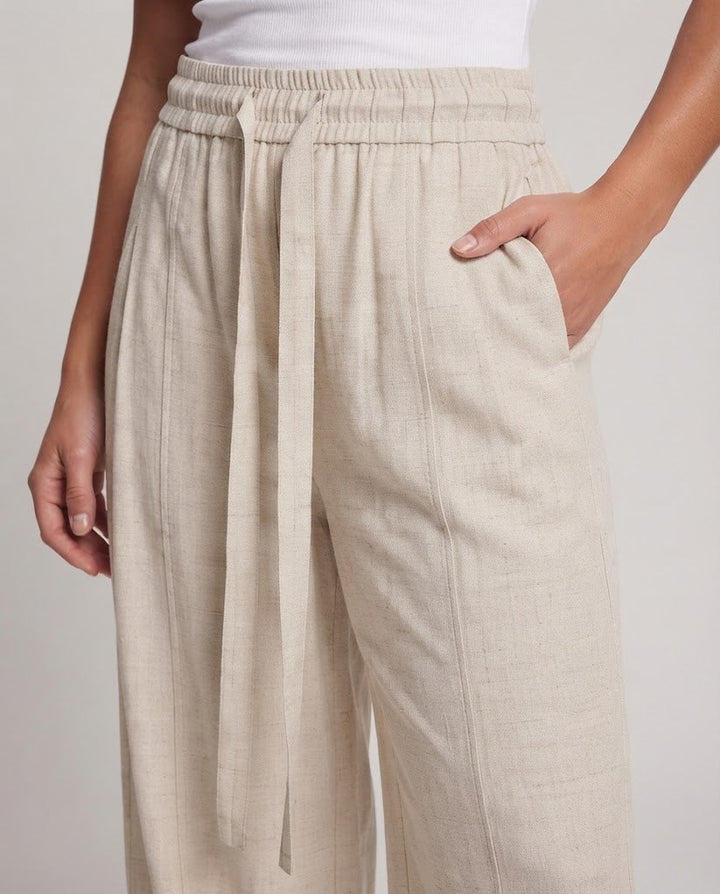 Damen Elegante und weit geschnittene Chino-Hose Echo Archiv