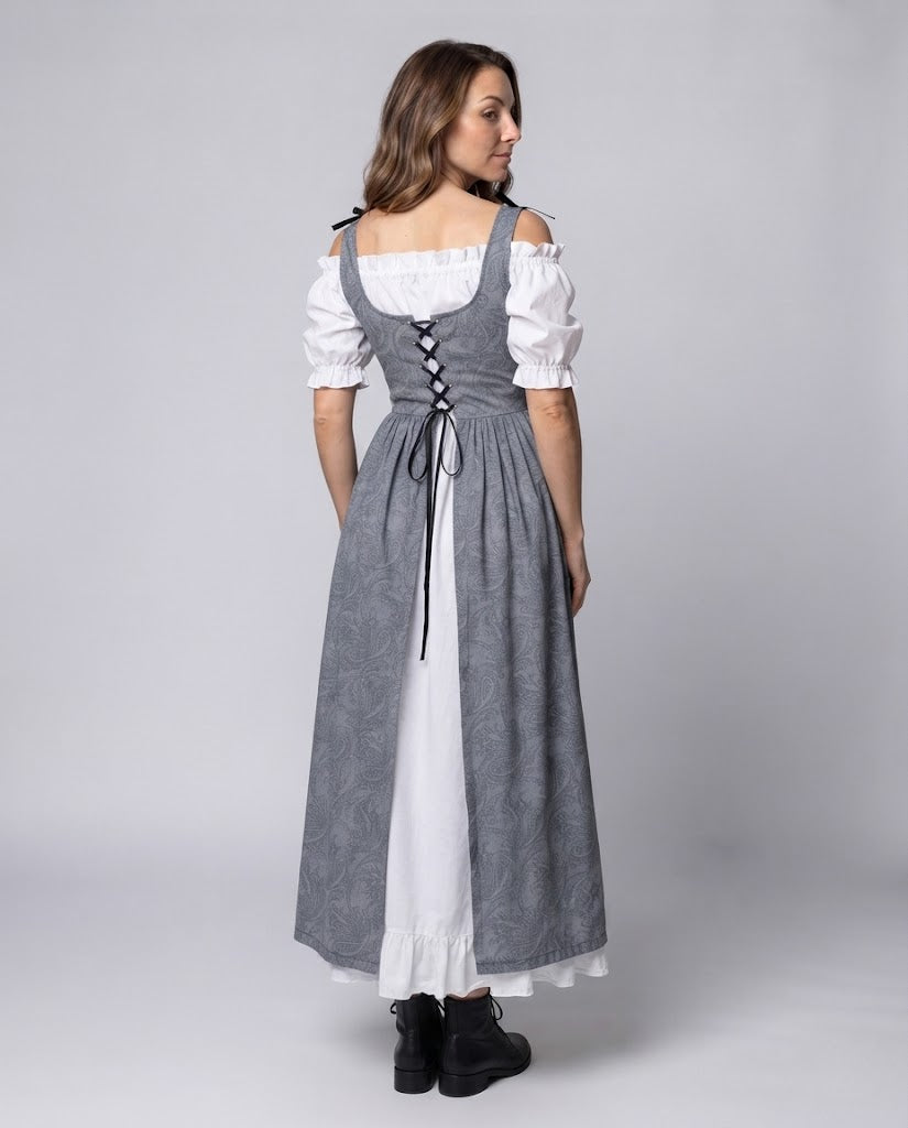 Damen traditionelle Kleid mit verspieltem Design Echo Archiv