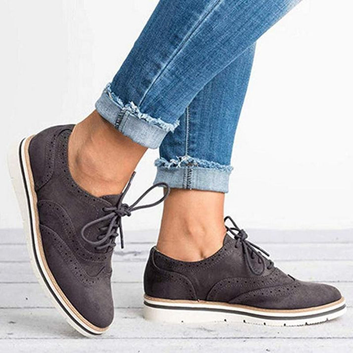 Stilvolle schuhe mit Schnürsenkeln