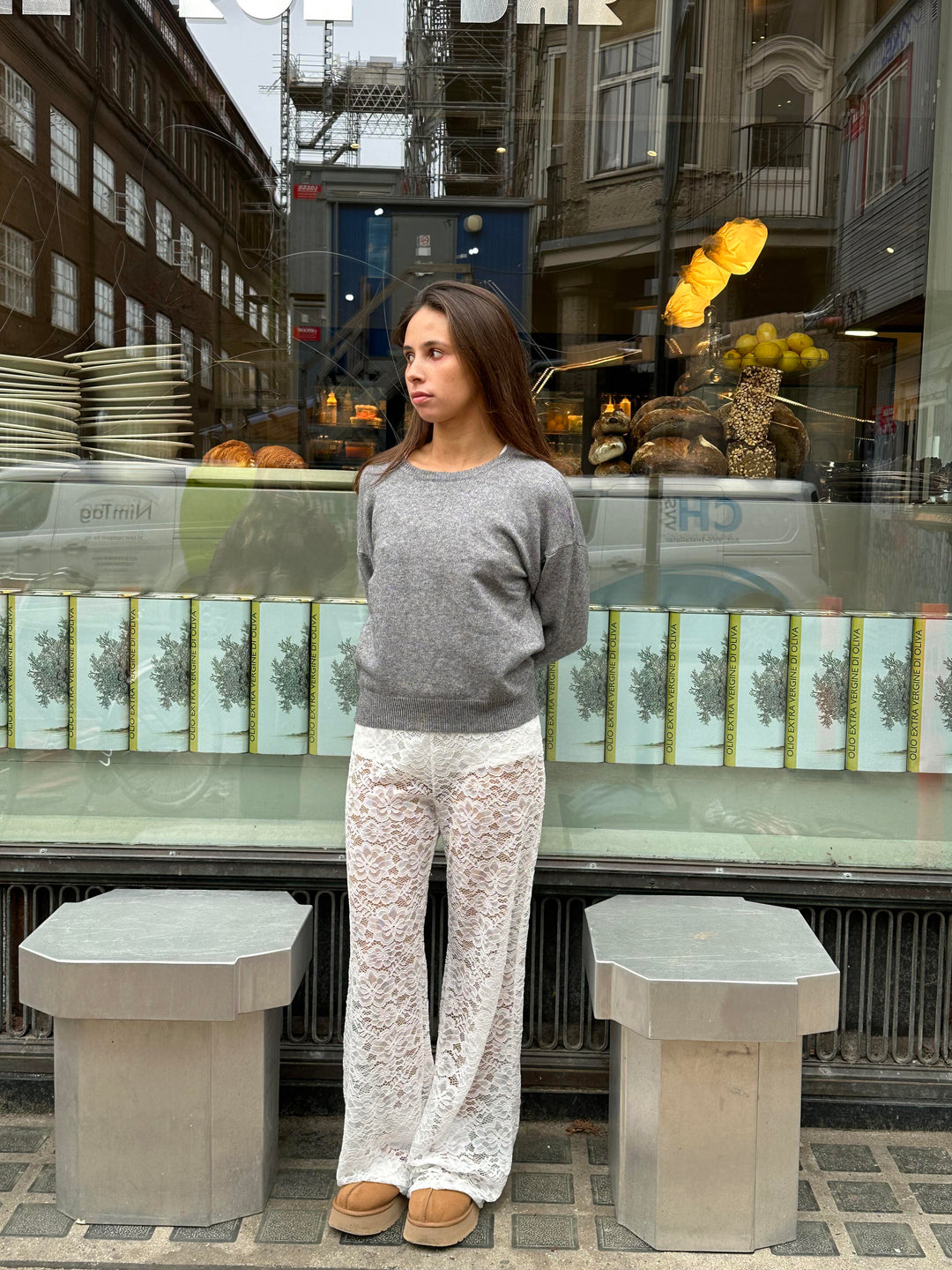 Echoarchiv | Elegante Damenhose mit Spitze und Weitem Bein