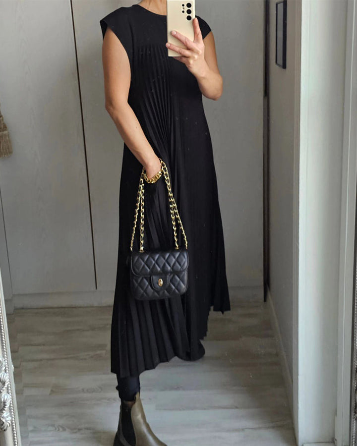Echoarchiv | Ärmelloses Plisseekleid
