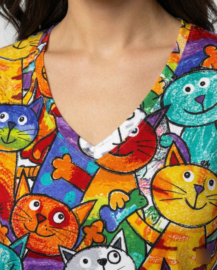 Echoarchiv | Bequemes T-Shirt Mit Buntem Katzenprint Für Damen