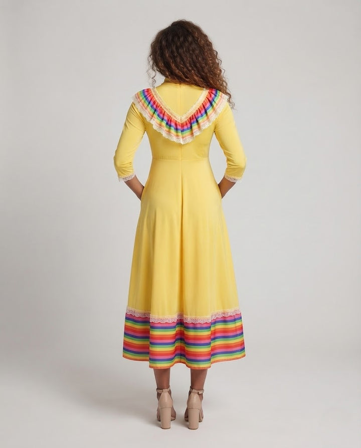 Frauen Elegantes Maxi Kleid mit Rüschen Echo Archiv