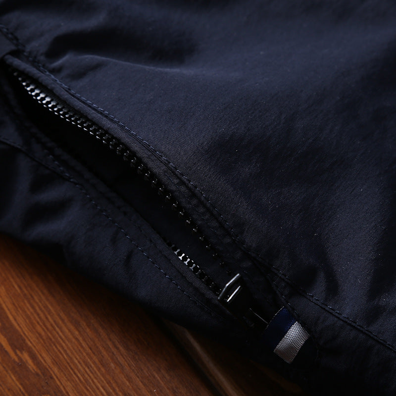 Herren wasserabweisende Outdoor-Jacke mit verstellbarem Kapuzenbereich Echoarchiv
