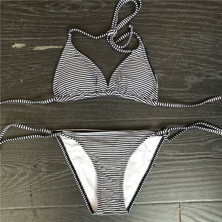 Damen Triangel-Bikini-Set mit klassischem Streifenmuster Echo Archiv