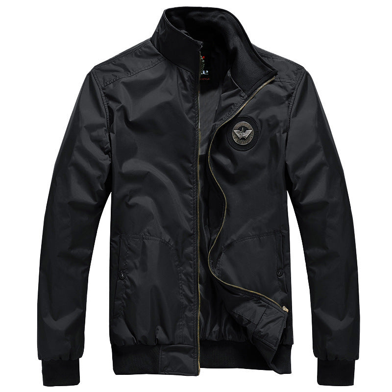 Herren Übergangsjacke im sportlichen Design mit hohem Stehkragen und praktischen Taschen Echoarchiv