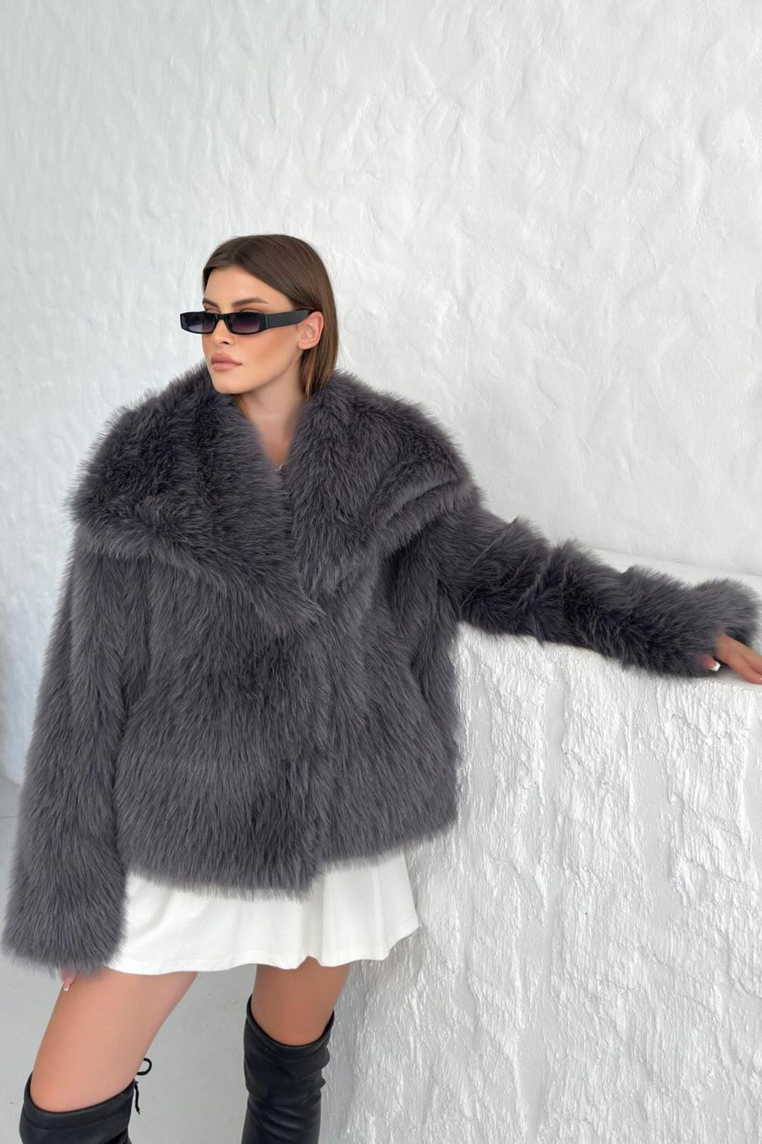 Echoarchiv | Faux-Fur-Schalkragenjacke