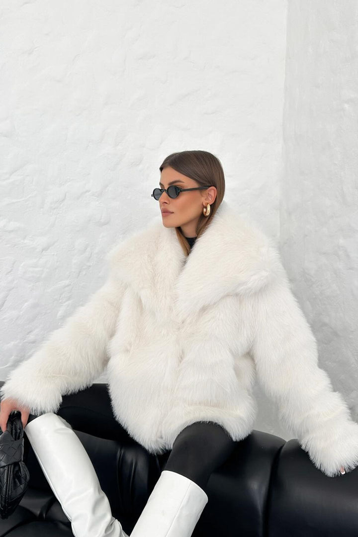 Echoarchiv | Faux-Fur-Schalkragenjacke