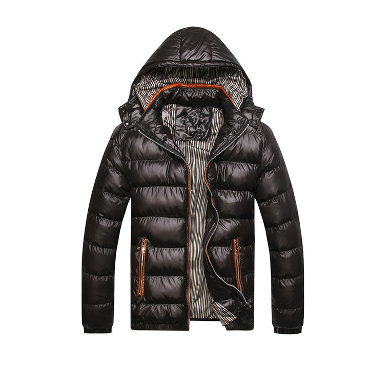 Herren Wattierte Kapuzen-Steppjacke mit glänzender Nylonoptik und kontrastierenden Reißverschlüssen Echoarchiv