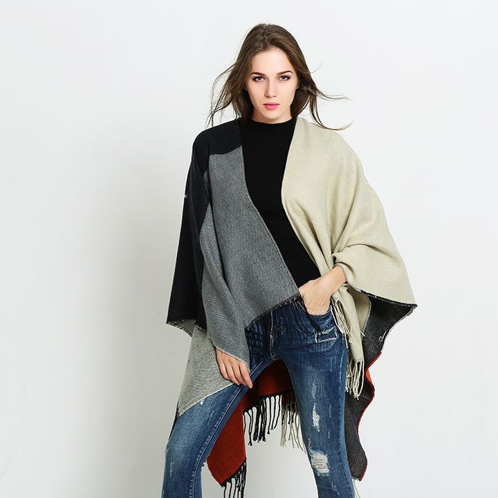 Damen Wendbarer Capeponcho im Blockstreifen-Look mit Fransen Echo Archiv