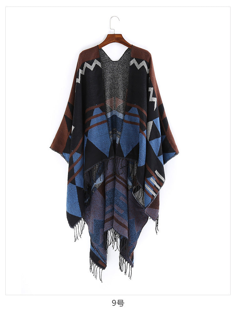 Damen Großer Fransen-Cardigan im Ruana-Stil mit grafischem Jacquard – Veloura