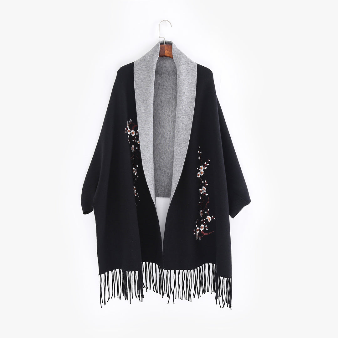 Damen Reversible Strick-Ruana mit Blumenstickerei und Fransensaum Echo Archiv