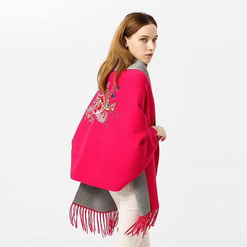 Damen Cape‑Schal mit besticktem Innenfutter und Fransensaum Echo Archiv