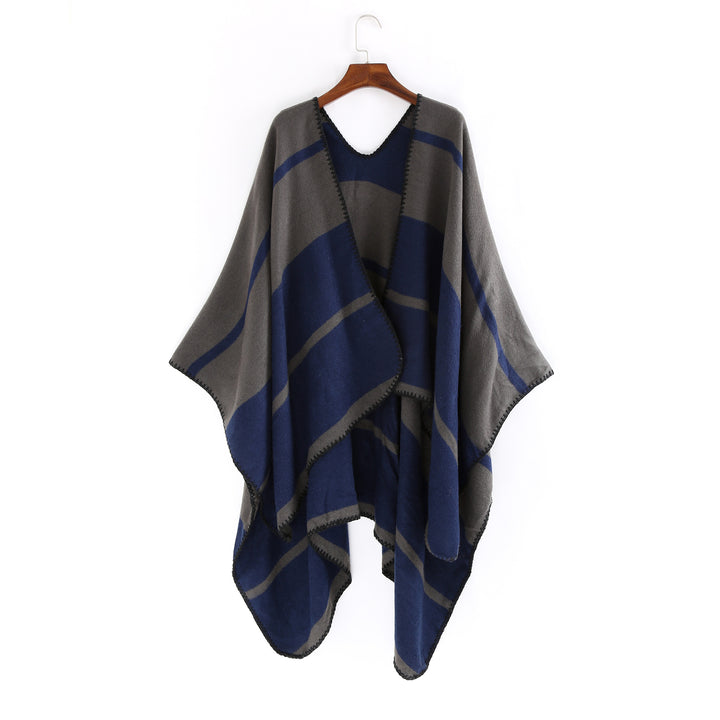 Damen Oversize-Ruana mit geometrischem Blockstreifen und Ziernaht – Avérine