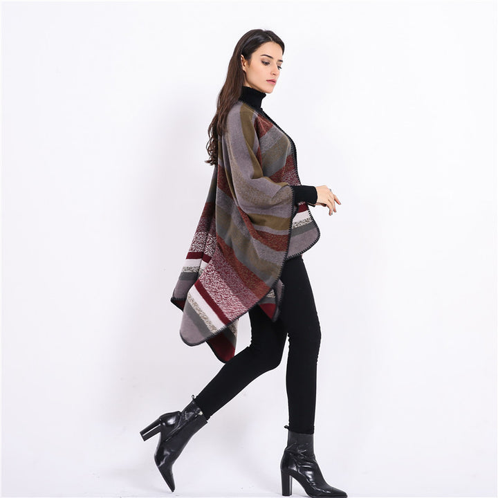 Damen Gewobene Oversize-Ruana mit diagonalem Blockstreifen und Kettelkante Echo Archiv