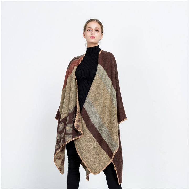 Damen Oversize-Ruana-Poncho mit Sternjacquard und Zierstichkante – Célinea